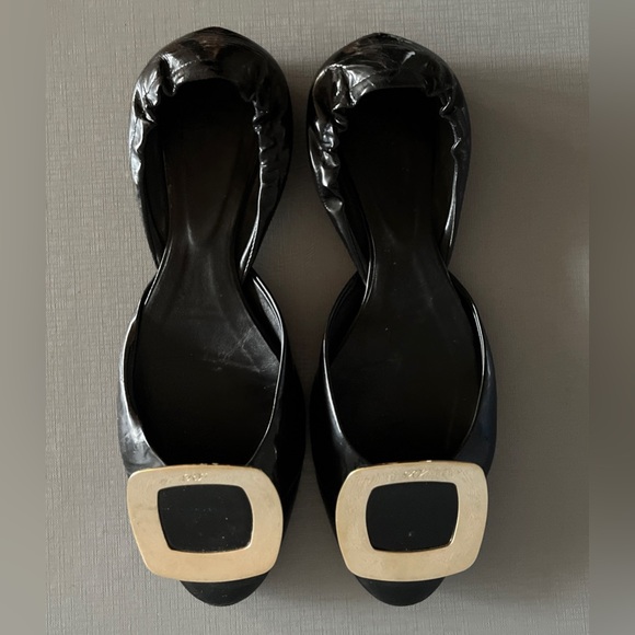 Roger Vivier Shoes - Roger Vivier Chips ballerina flats in patent leather with a gold-tone buckle 7